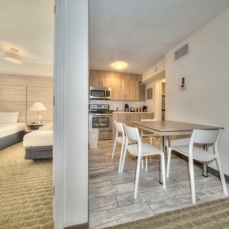 Club Lux Resort By The Beach Deerfield Beach Exterior photo
